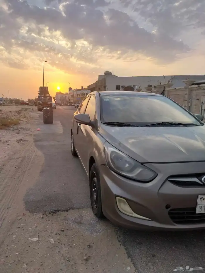 اكسنت قير عادي 2012 2