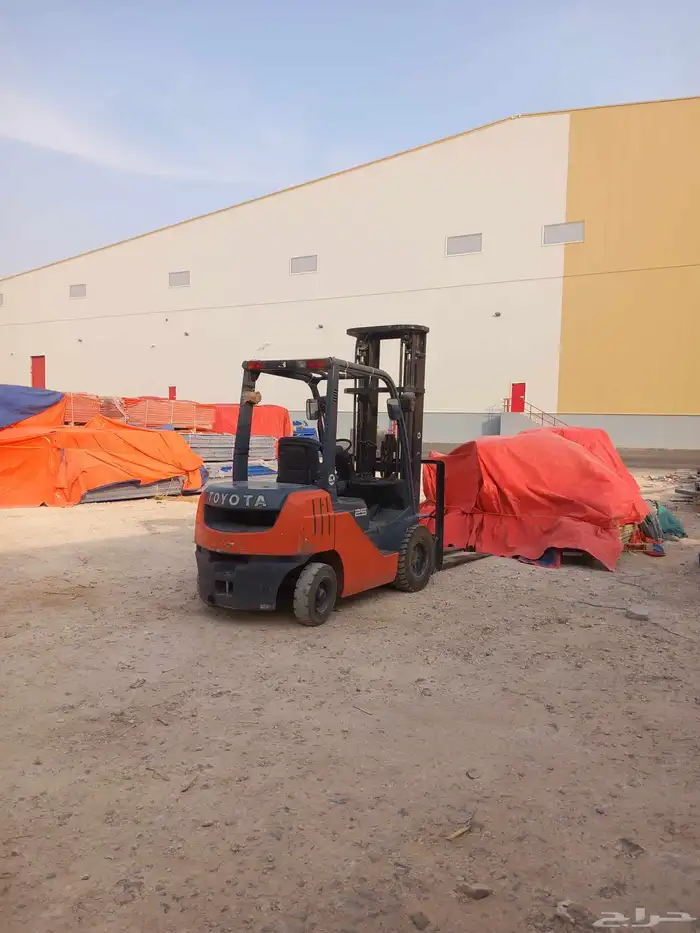 رافعه شوكيه للايجار تليهندر كرينات 3