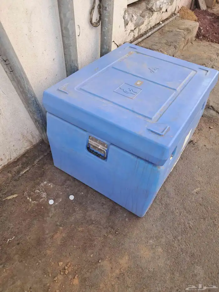 حافظة ثلج الحجم كبير الوزن تقريبا 25 kg 1