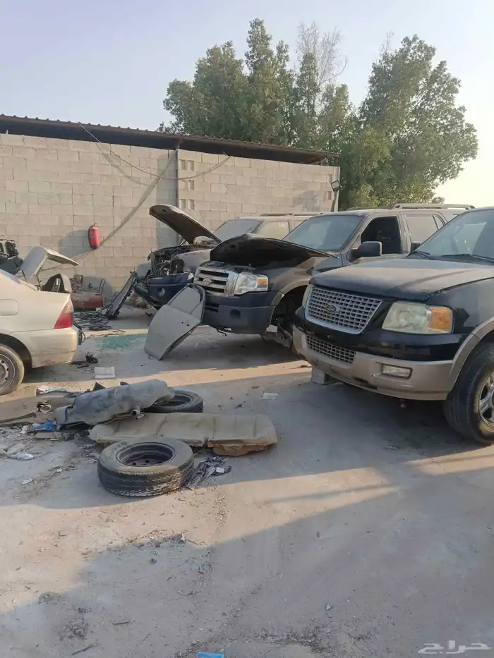 قطع غيار مستعملة 2