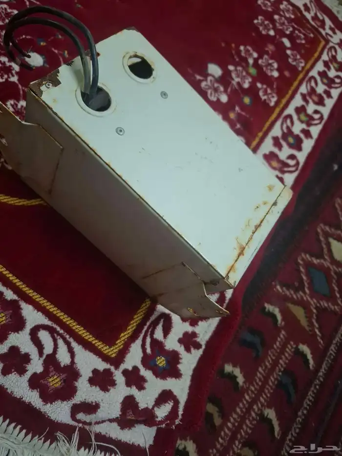 2محول كهرباء ايطالى يحول الكهرباء من 220 الى 12 فولت يصلح 0