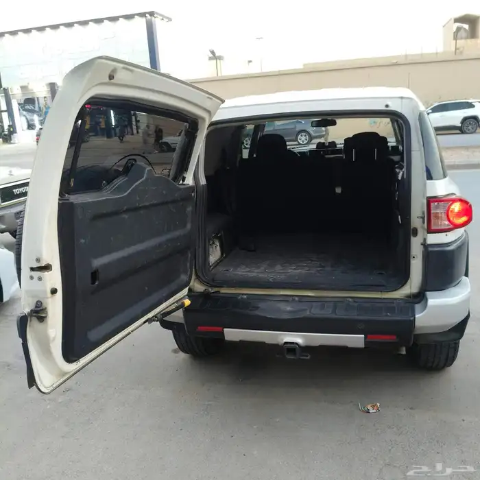 تويوتا اف جي 2013 16