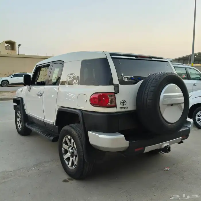تويوتا اف جي 2013 3