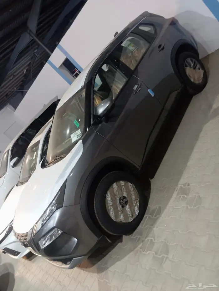 نيسان اكس تريل 5 و7 مقاعد 2025. ...كاش واقساط 8