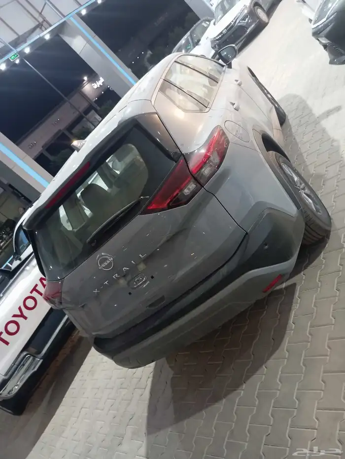 نيسان اكس تريل 5 و7 مقاعد 2025. ...كاش واقساط 4