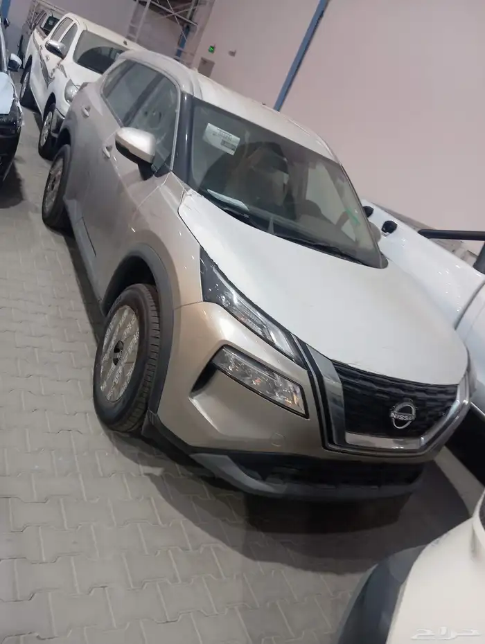 نيسان اكس تريل 5 و7 مقاعد 2025. ...كاش واقساط 9