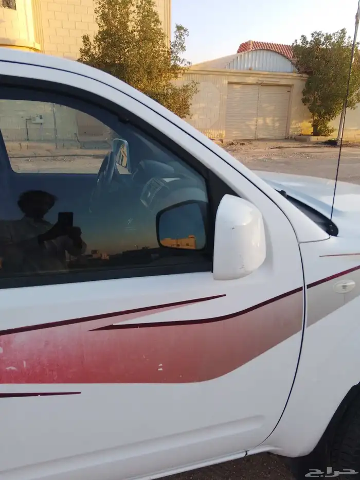 نيسان نيفارا 2017 13