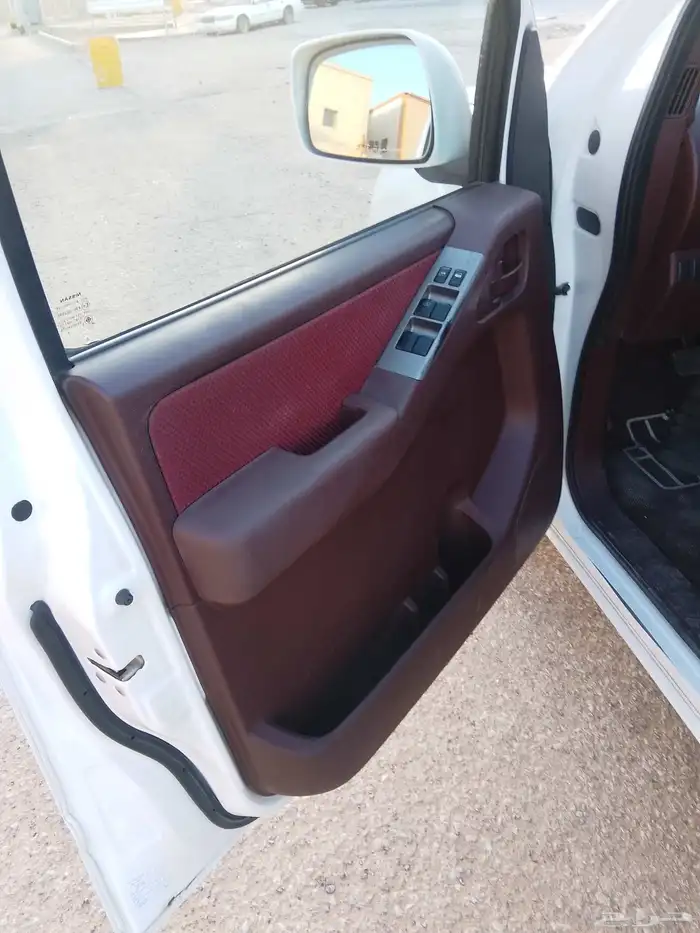 نيسان نيفارا 2017 2