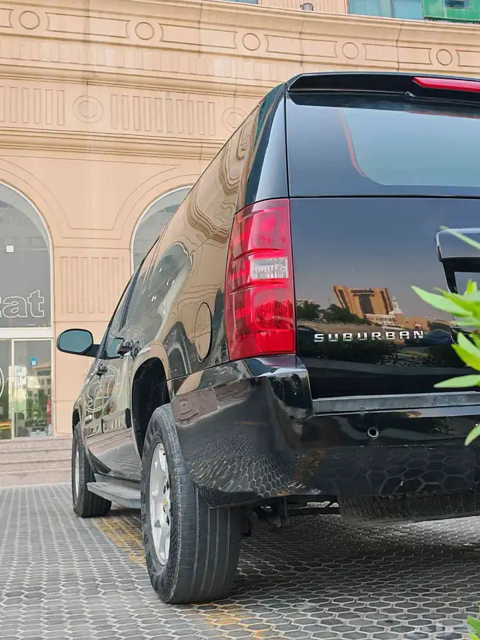 شيفرولية تاهو سوبربان طويل 10