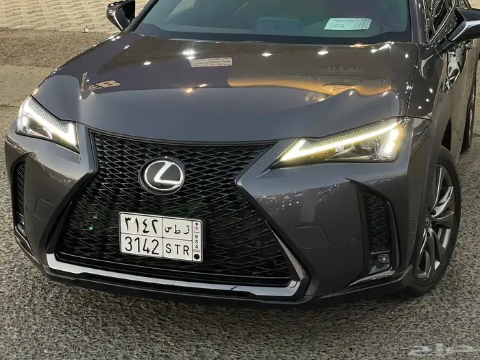 لكزس UX 2023 F sport شبة جديد 10