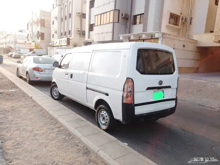 دباب باص نقل بضائع 2