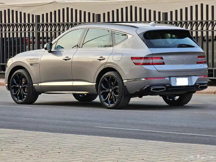 جنسس GV80 رويال موديل 2023 بحالة الوكالة 7