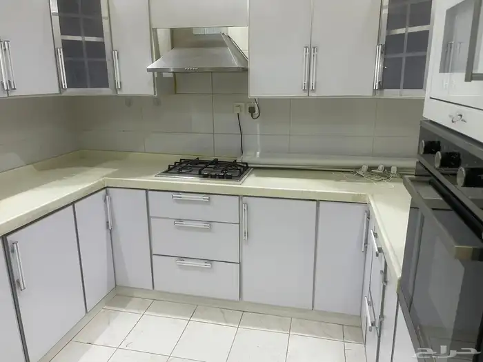 للإيجار شقة سكنية فاخرة بمدينة جدة حي الريان بمبلغ 27 الف 4