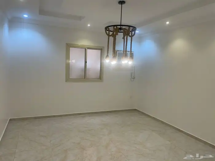للإيجار شقة سكنية فاخرة بمدينة جدة حي الريان بمبلغ 27 الف 9