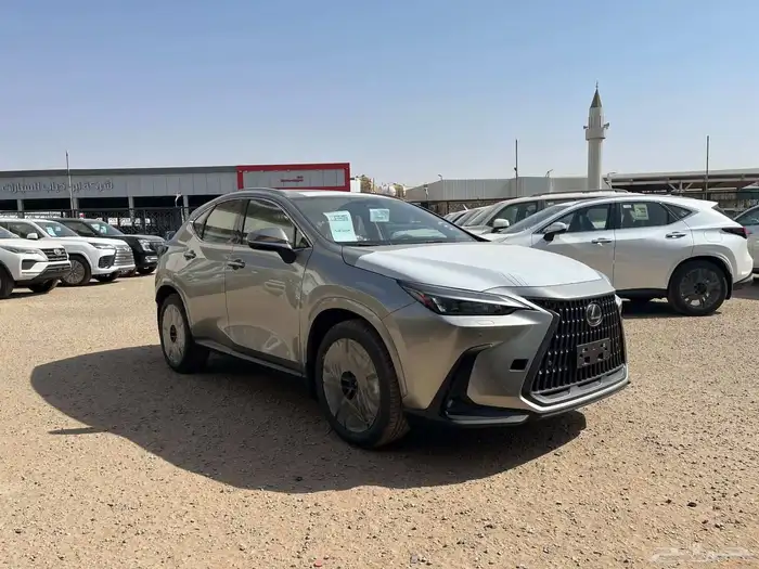 معرض البحرالعربي لكزس ان اكس 350 وارد كويتي 2025 كاش واقساط 1