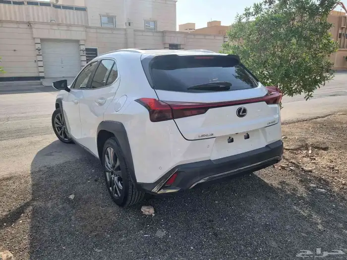 ux2020لكزس 5