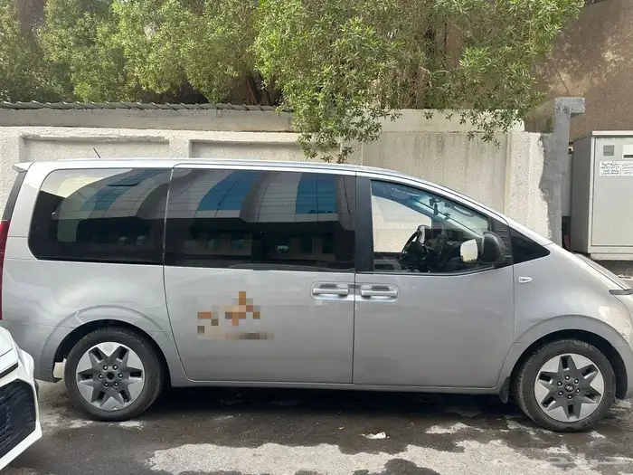 هيونداي استاريا 2022 استاندرد 1