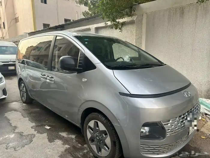 هيونداي استاريا 2022 استاندرد 2