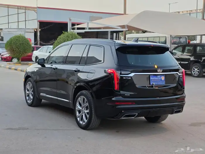 كاديلاك2020 XT6 فل كامل 6