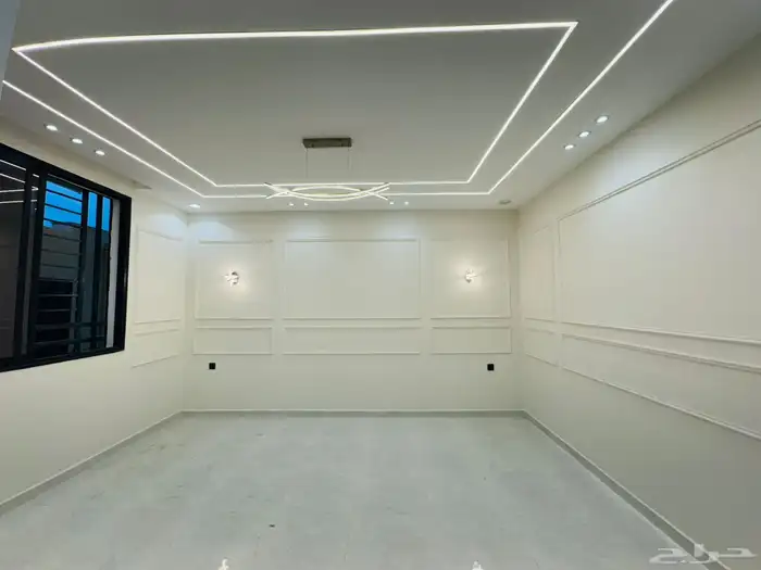 للبيع شقق ارضيه وعلويه بموقع مميز وكامل الخدمات بحي الضيافه 3