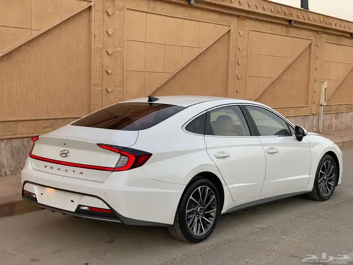 سوناتا 2020 نص فل ( بطاقه جمرك 2000cc) 9