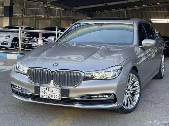 بي ام دبليو 740il 2019 9