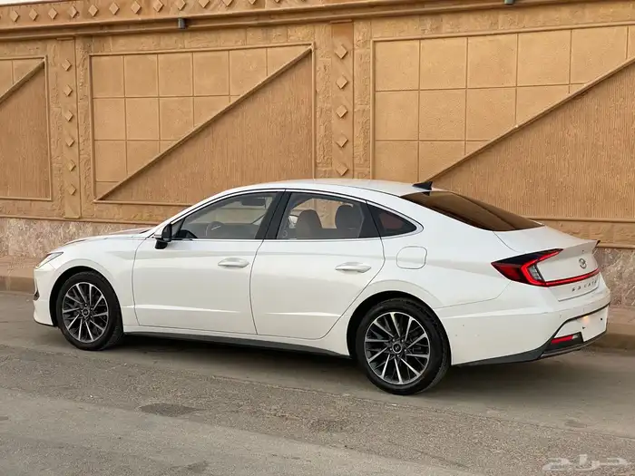 سوناتا 2020 نص فل ( بطاقه جمرك 2000cc) 2