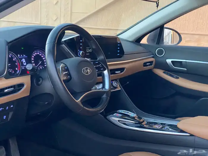 سوناتا 2020 نص فل ( بطاقه جمرك 2000cc) 17