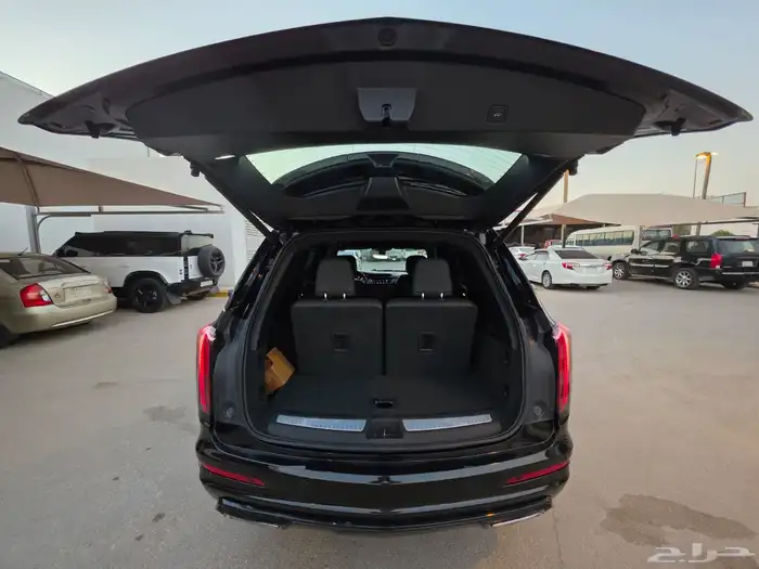 كاديلاك2020 XT6 فل كامل 9