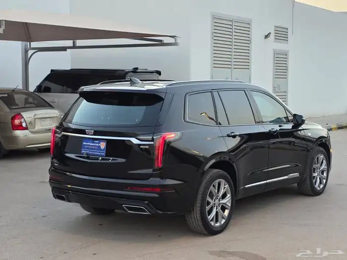 كاديلاك2020 XT6 فل كامل 8