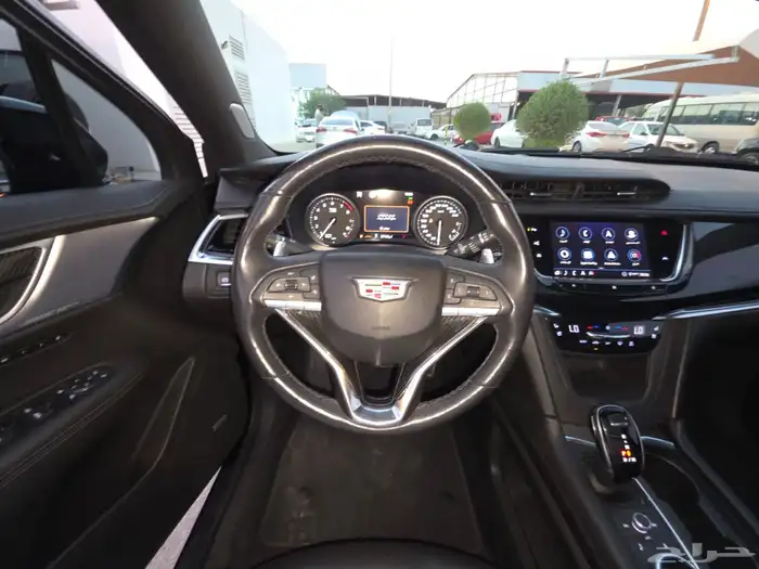 كاديلاك2020 XT6 فل كامل 25