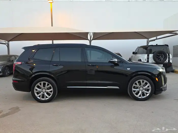 كاديلاك2020 XT6 فل كامل 4