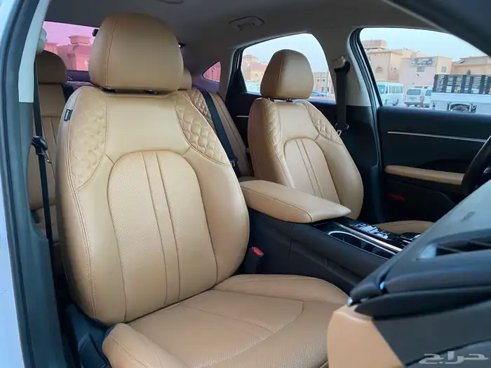 سوناتا 2020 نص فل ( بطاقه جمرك 2000cc) 27