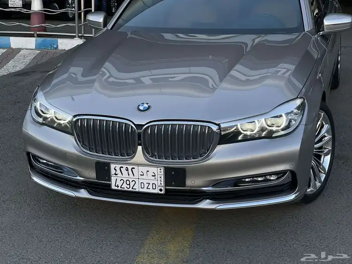 بي ام دبليو 740il 2019 8