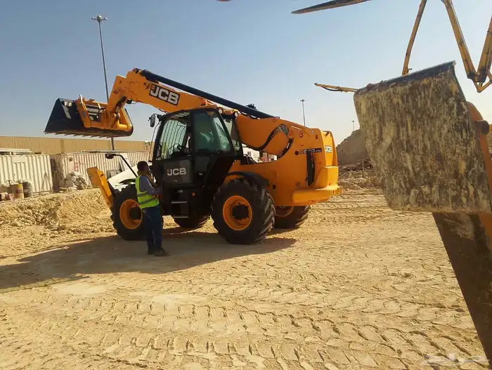 رافعه شوكيه للايجار تليهندر كرينات 0