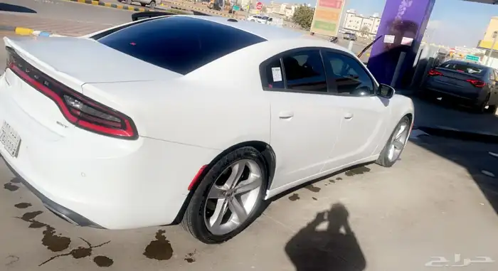 دوج تشارجر 2017 4