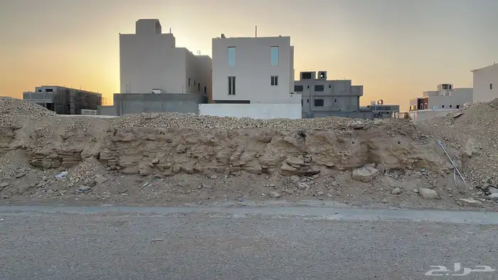 للبيع ارض تجاري سكني في ضاحية نمار 1