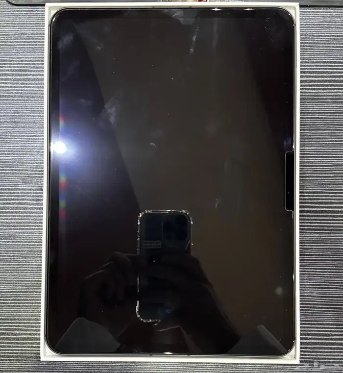 ابل ايباد M4 شريحه وآي فأي 6