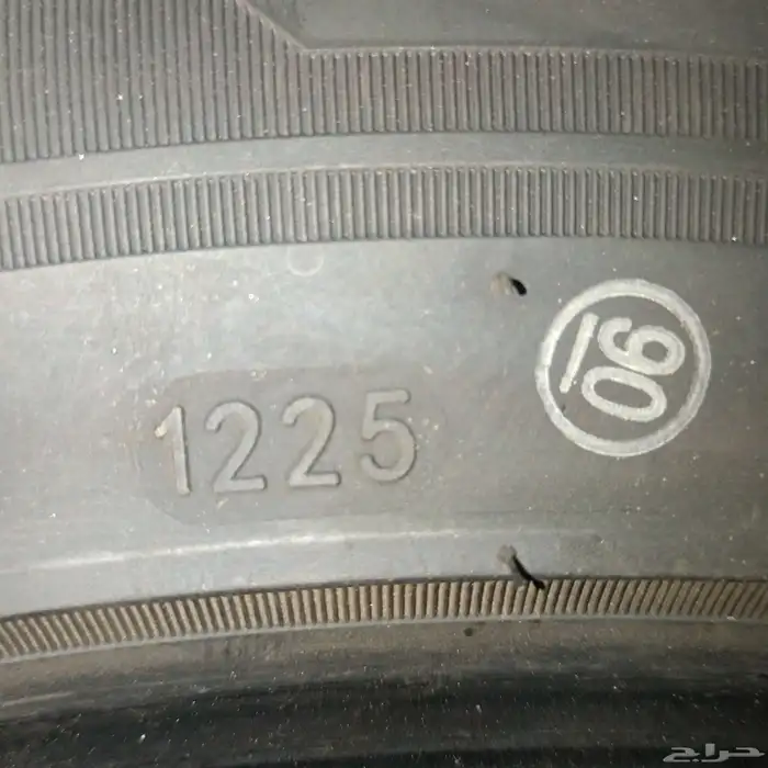 طقم كفرات شبه جديده 225 60 17 استخدام 5 ايام تاريخ 2025 4