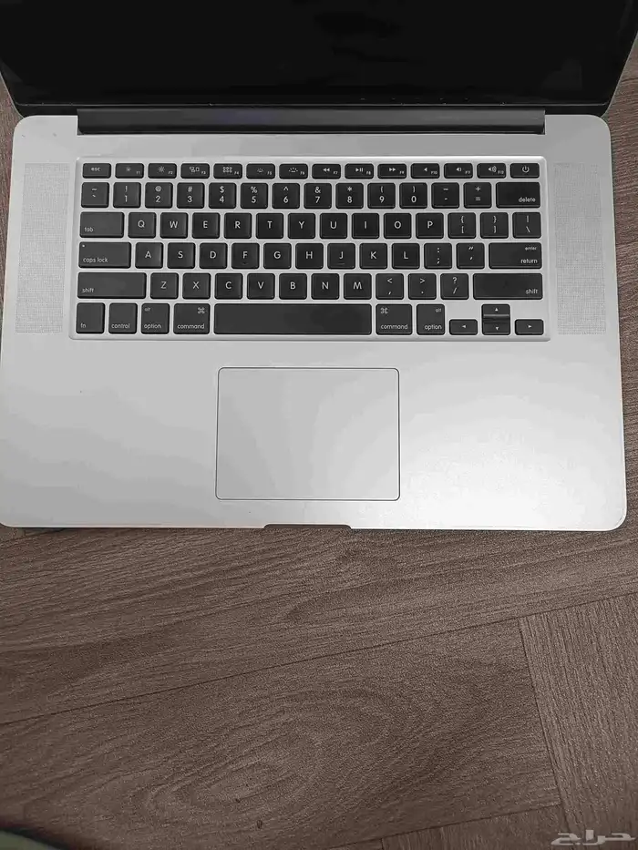 apple MacBook pro 2