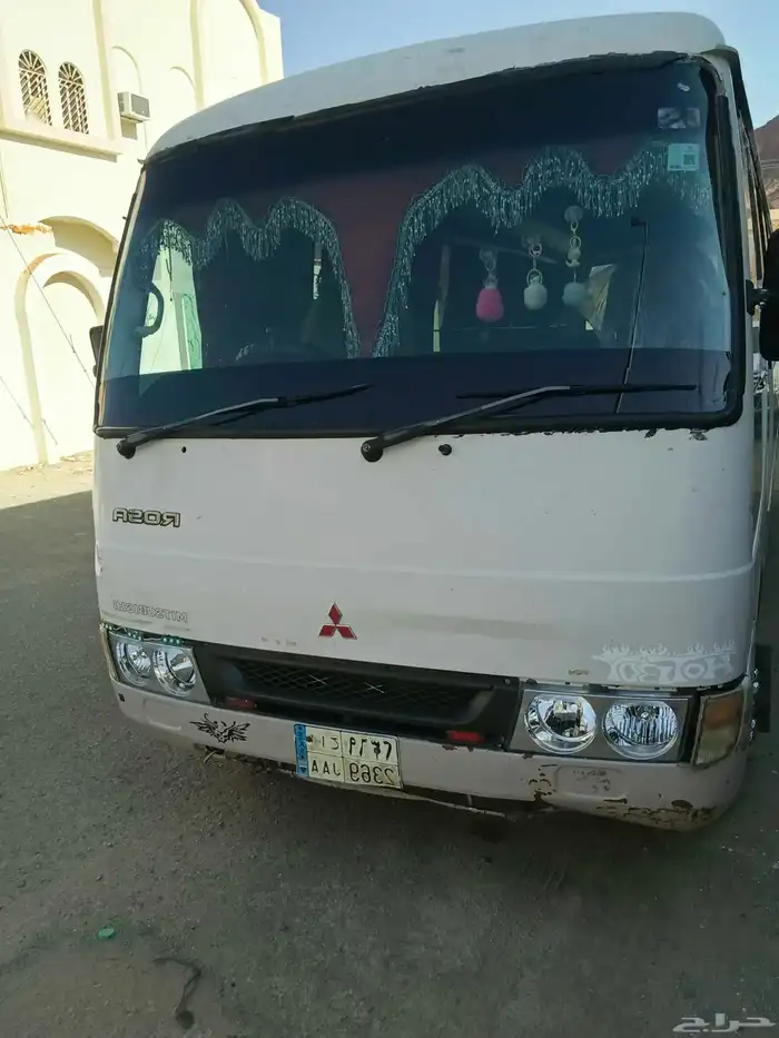 باص مستوبيشي 5