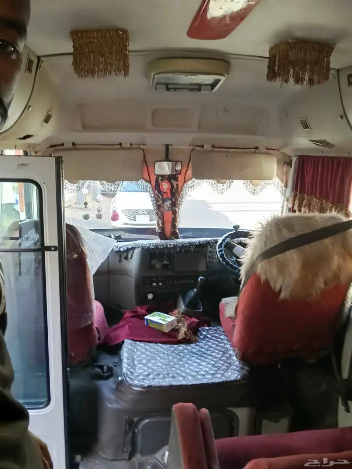باص مستوبيشي 1