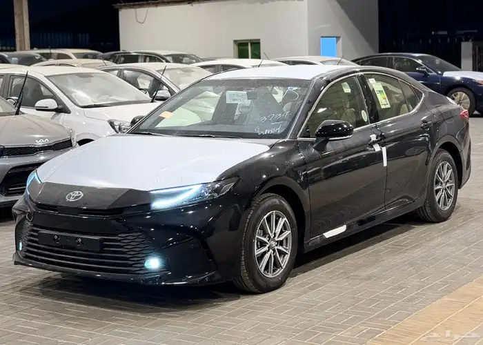 تويوتا كامري 2025 E بنزين جديد اصفار بأقل سعر 0
