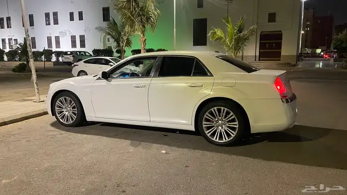 كرايسلر 2012 V6 للبيع 1