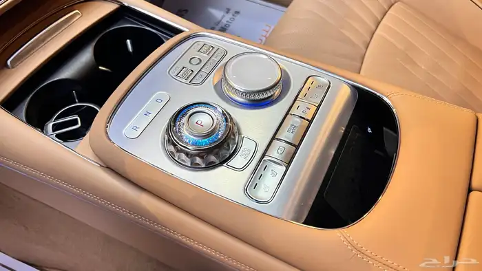 جينيسس G90 بلاتنيوم ورويال 2025 10