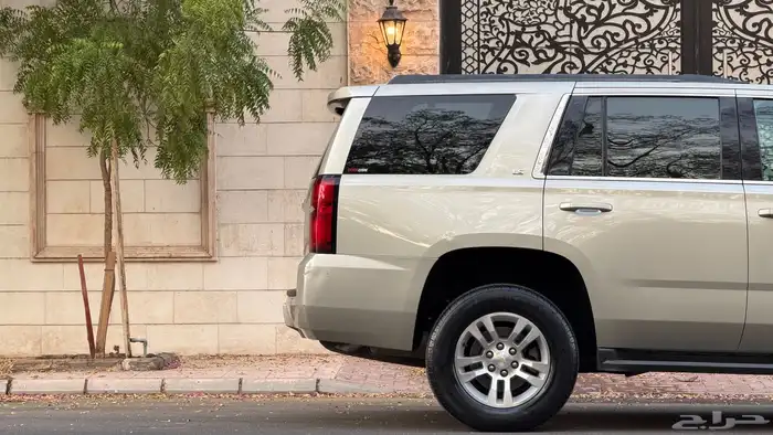 للبيع تاهو مخزن ممشى ( 77 ) 13