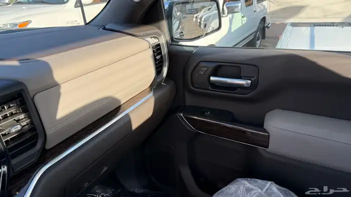 جي ام سي سييرا SLE 2025 جير علاق أسود سعودي التوكيلات جديد 9