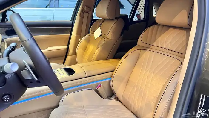 جينيسس G90 بلاتنيوم ورويال 2025 6