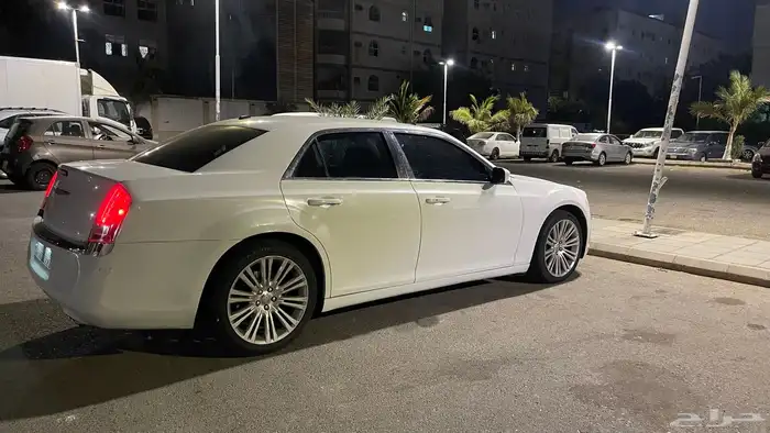 كرايسلر 2012 V6 للبيع 2