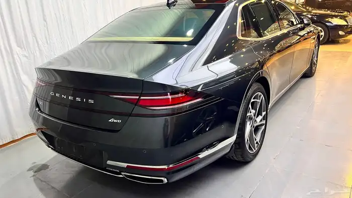 جينيسس G90 بلاتنيوم ورويال 2025 4